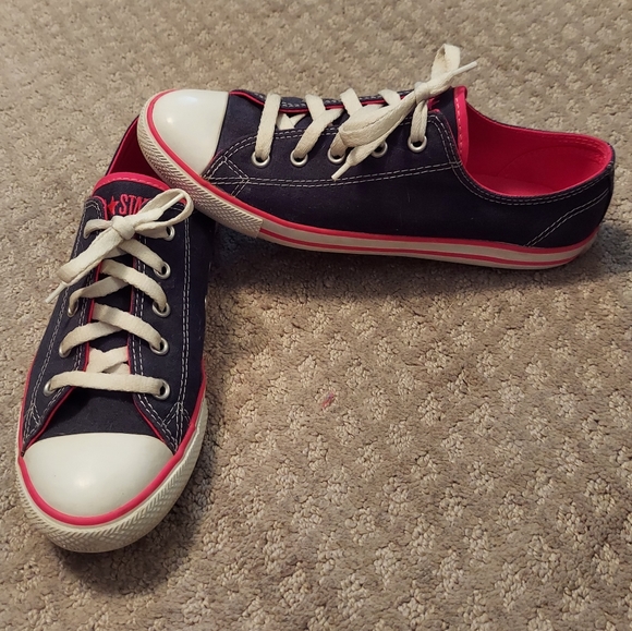 Converse Shoes - Pink/blue slim Converse